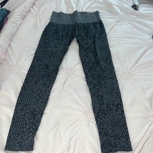NVGTN snakeskin leggings 10/10 condition